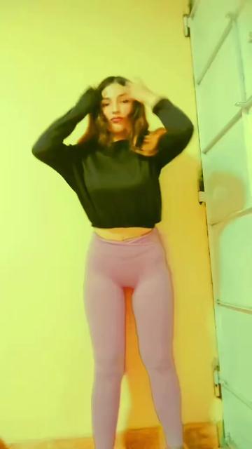 @Colegiala Bonita