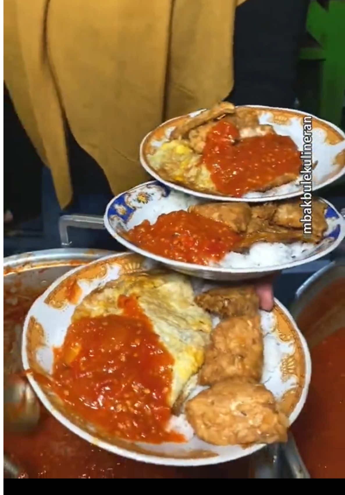 @MBAK BULE KULINERAN