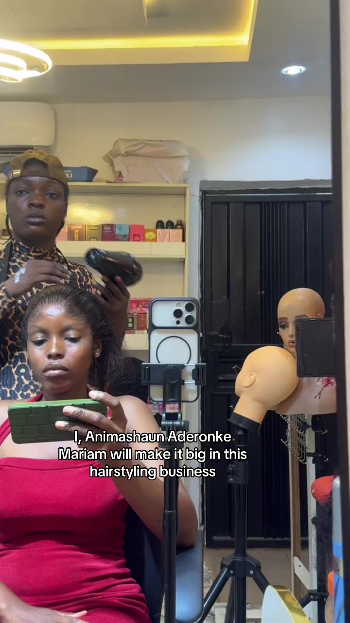 @Braider| nail tech in itaoluwo