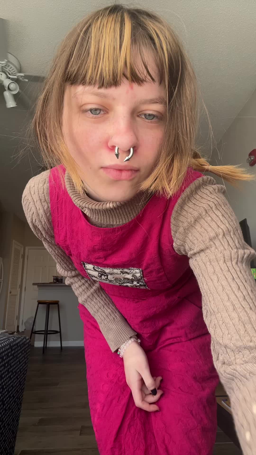 @greta🦇