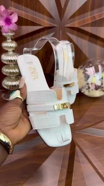 @Queeny closet