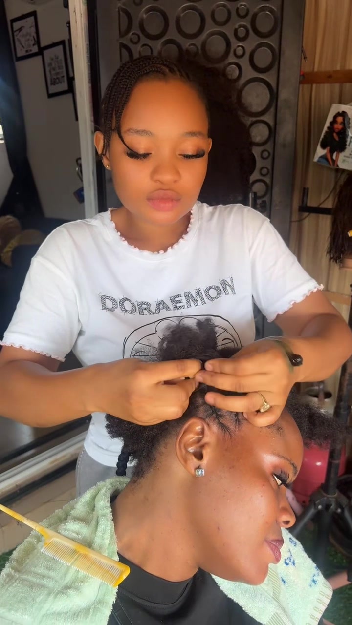 @Benin hairstylist in Sapele rd