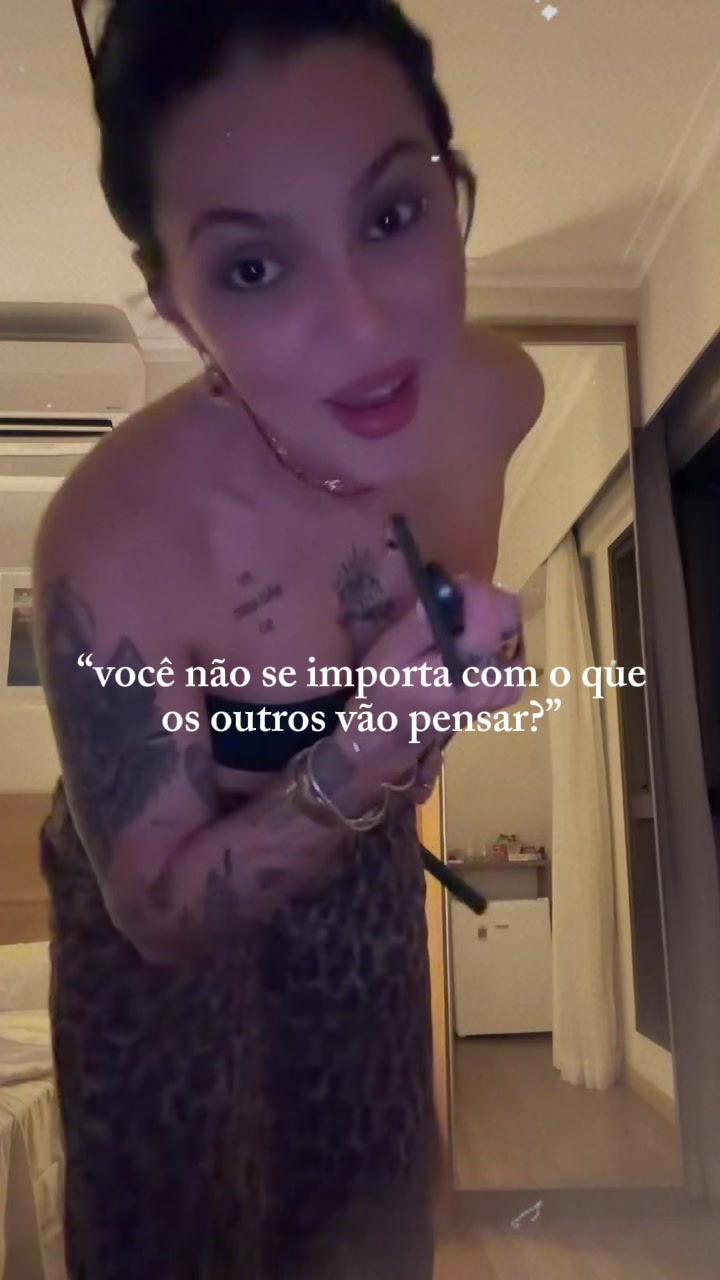 @Camila Silvério