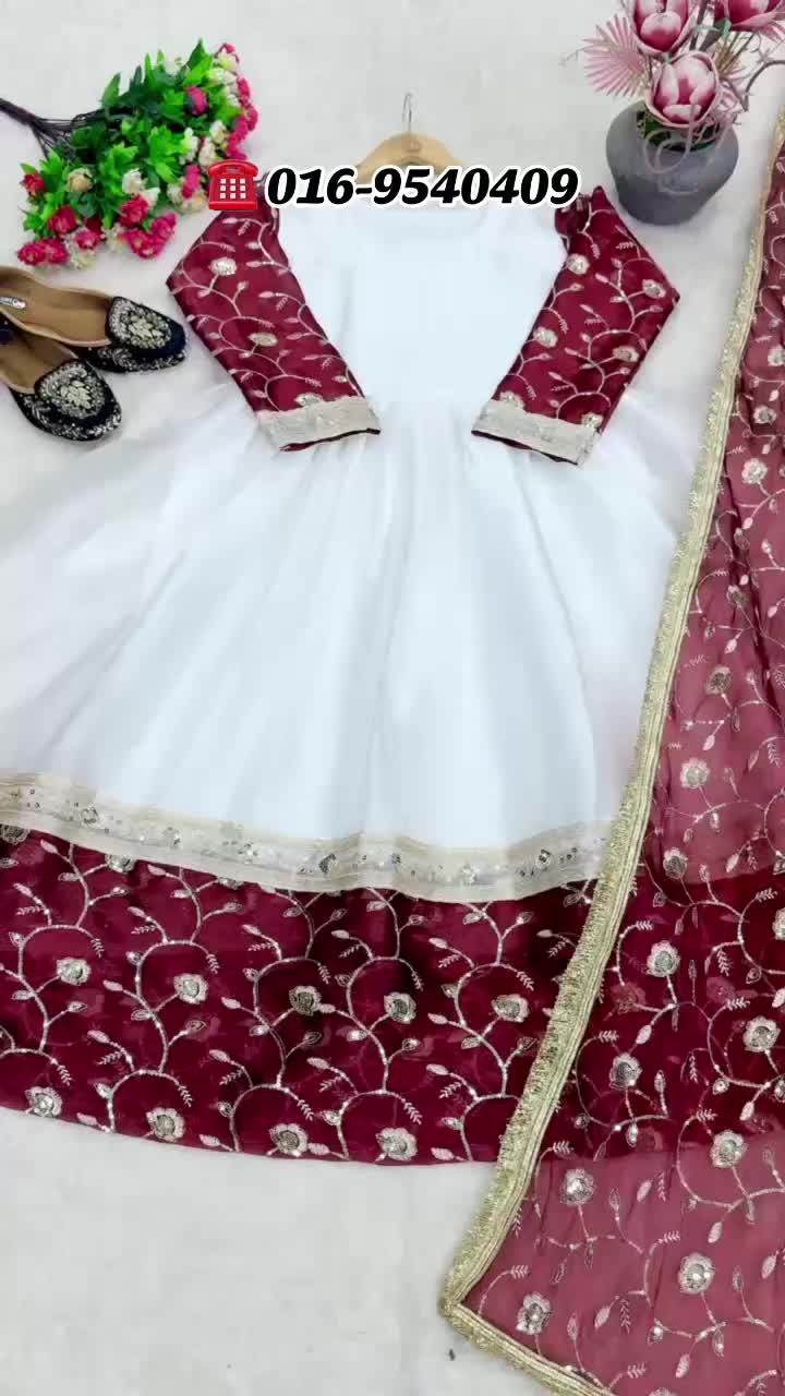 @Reekha's Collection🖤