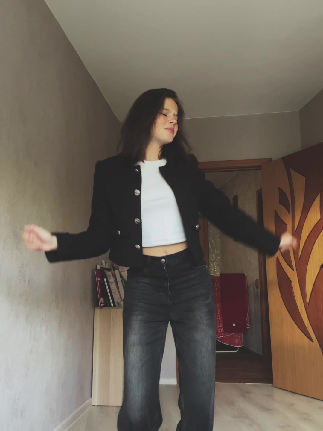 @Lizka