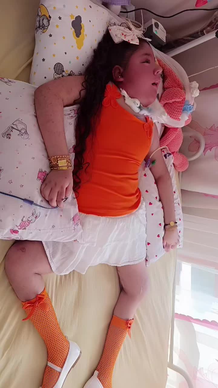 @EcEmmm