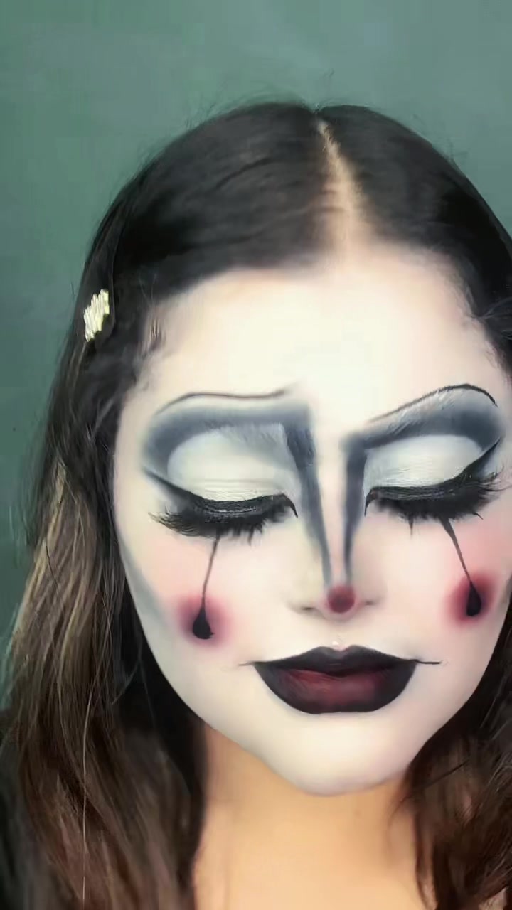 @MakeupRodríguez🖤💄💜