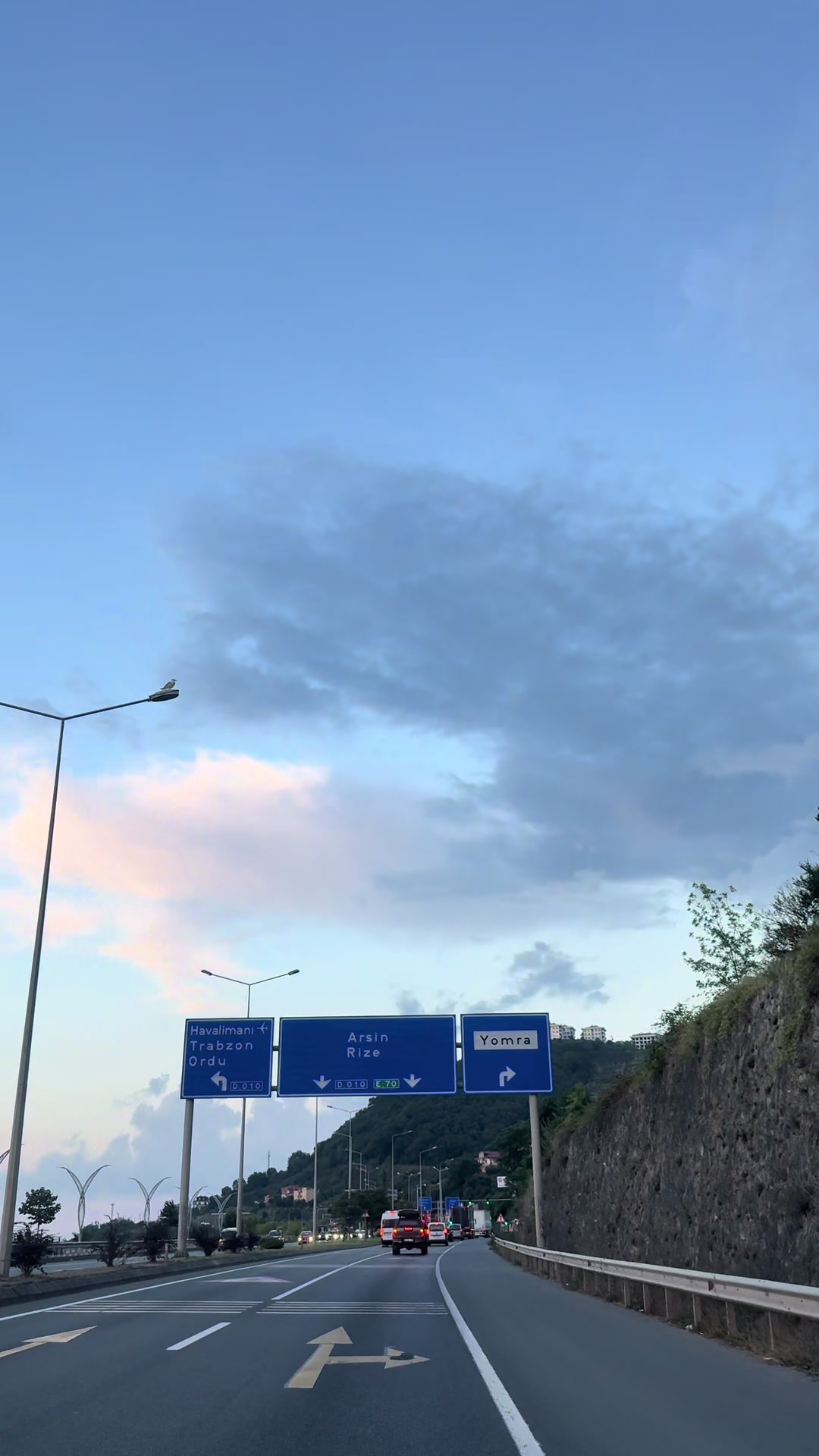 @GEZİYOM