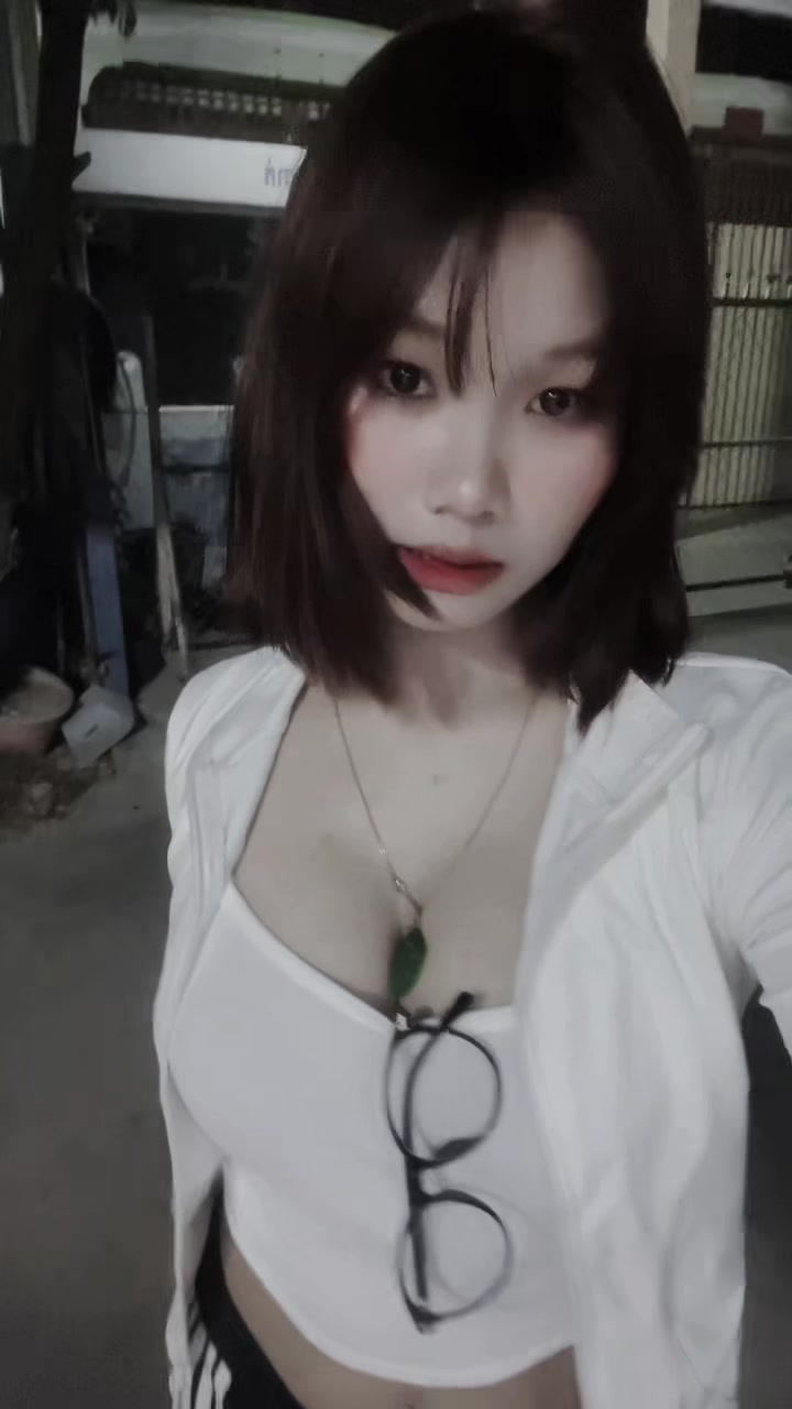 @T