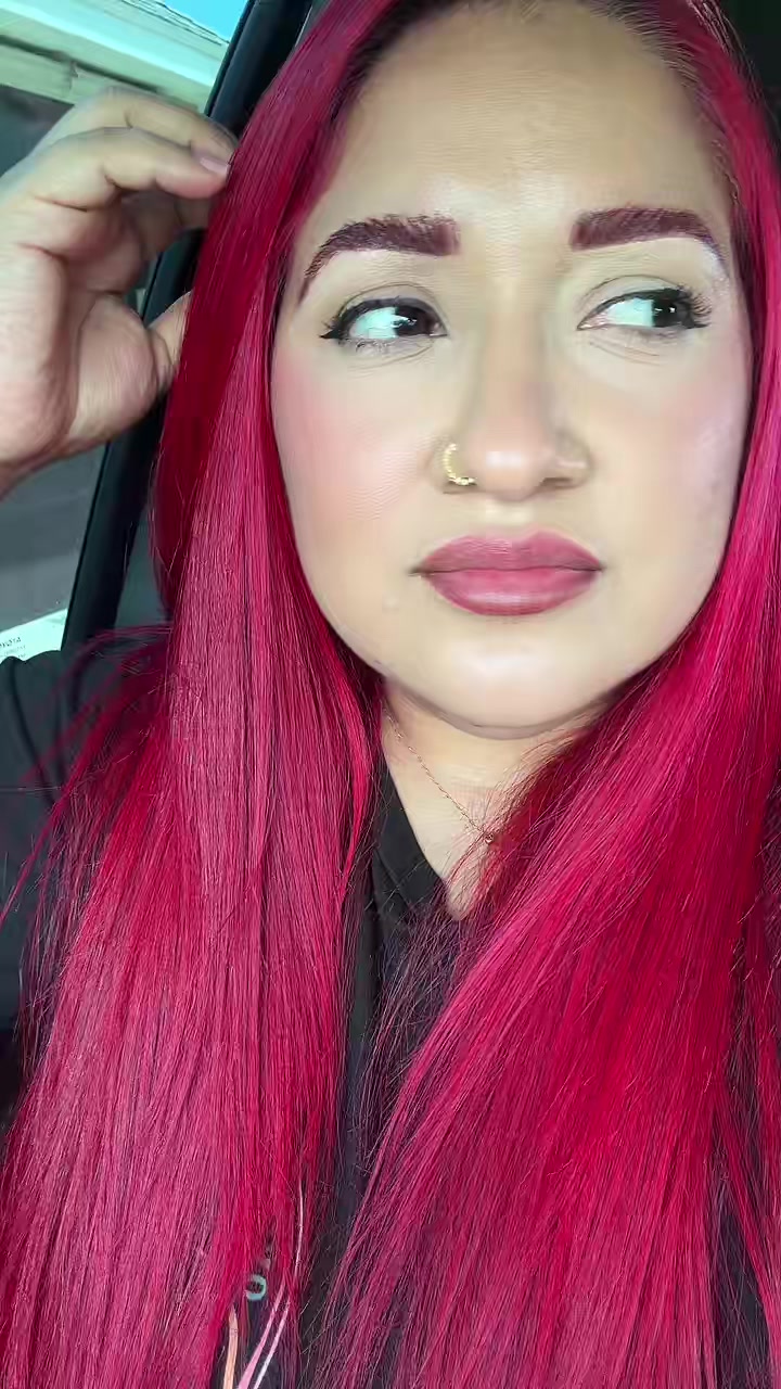 @ElizabethLove 🩷