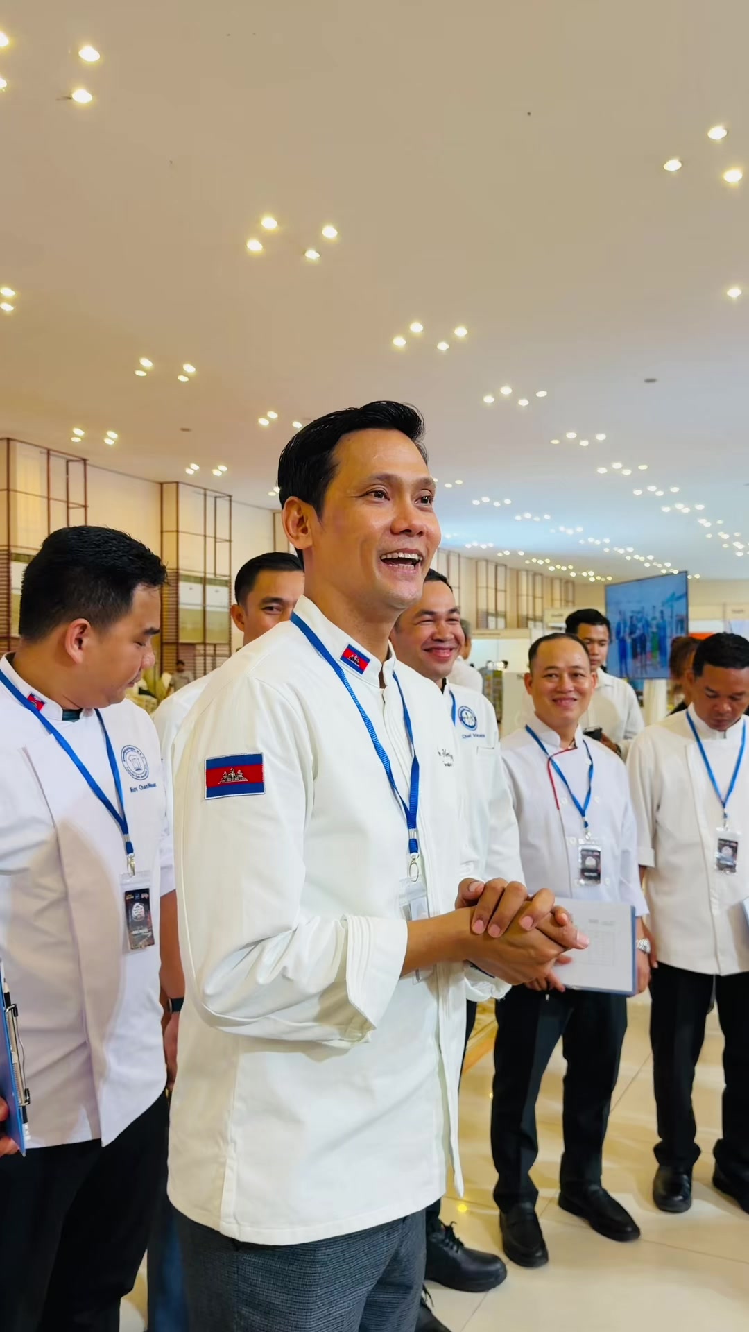 @Sun Meng Hy / ស៊ុនម៉េងហុី
