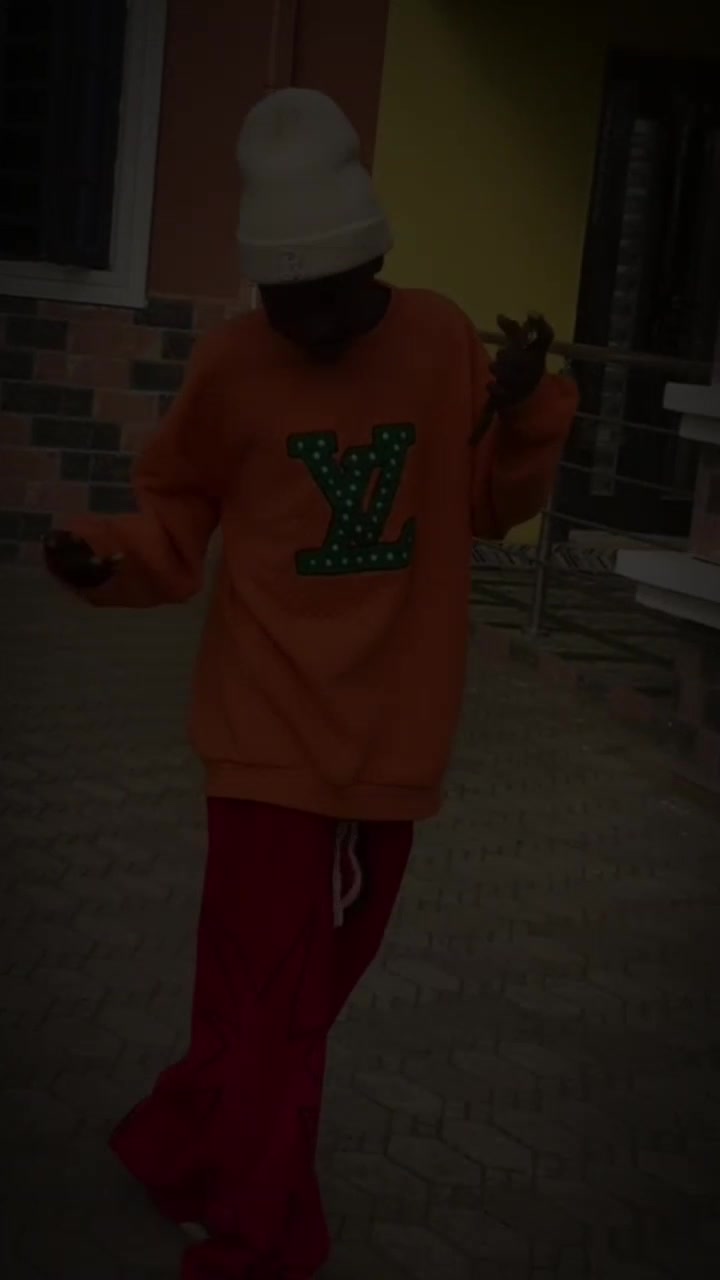 @ÃSK ØF BLÃÇK_DÃÑÇ€R.001