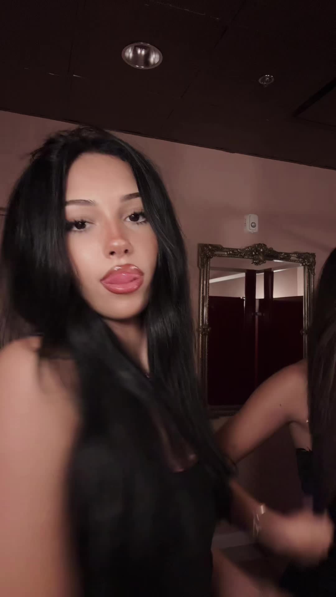 @vl4urx