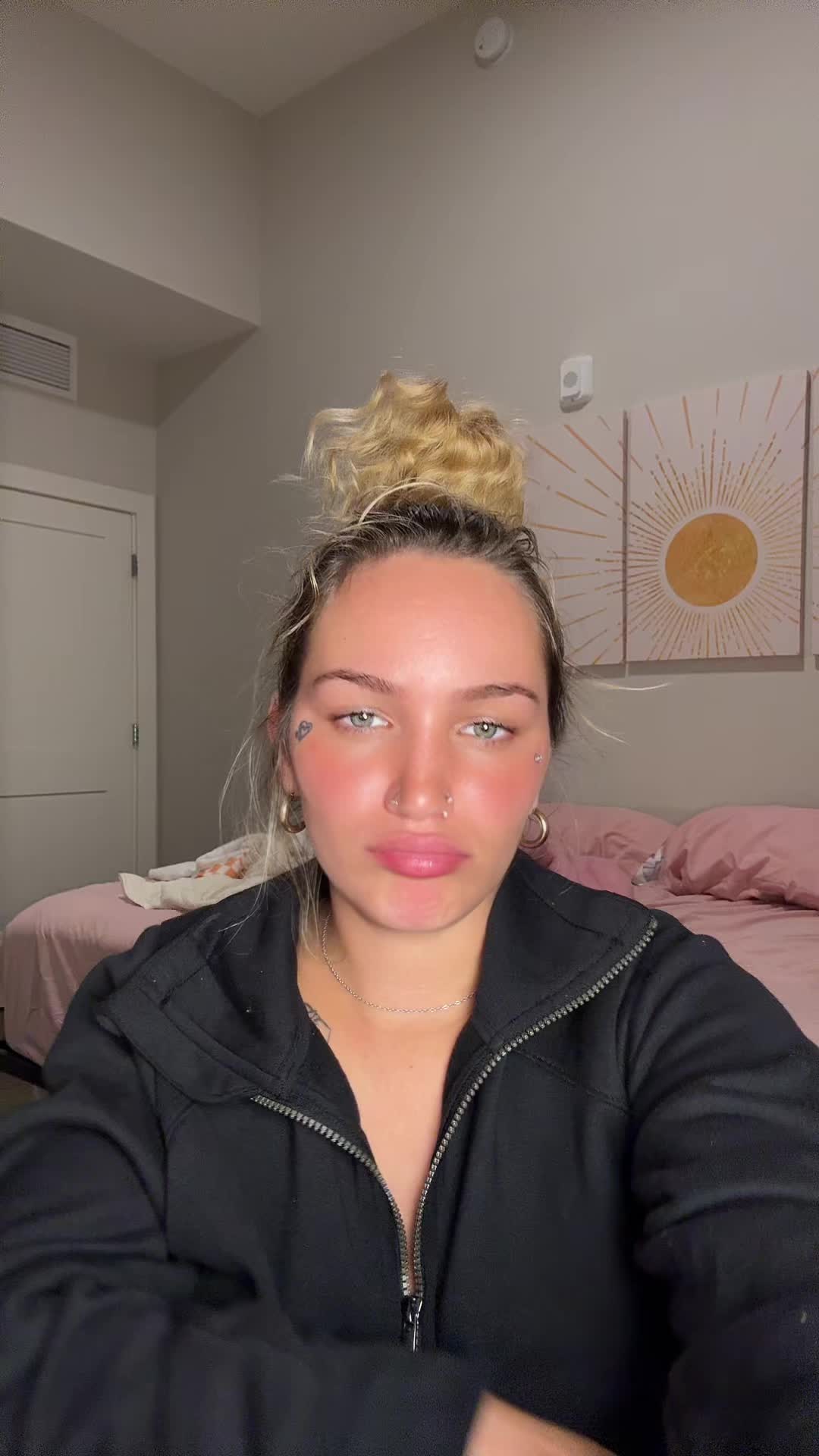 @jazmynnerivera