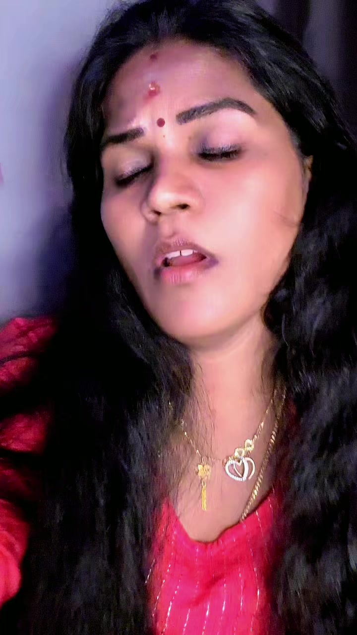@GaYaThRI❤️ MaNiKAnDaN ❤️🇨🇦☃️