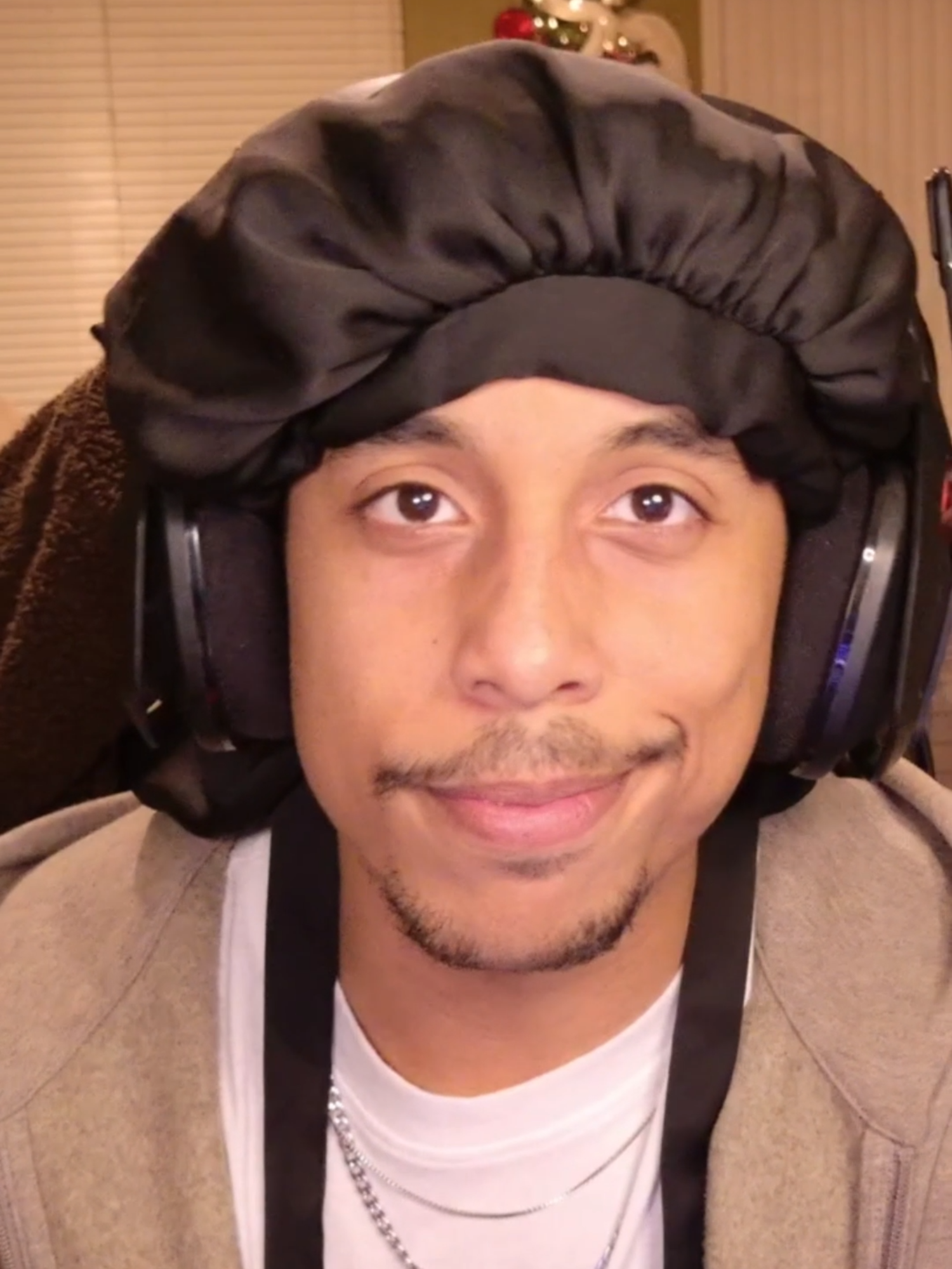 @itsmaikeulive
