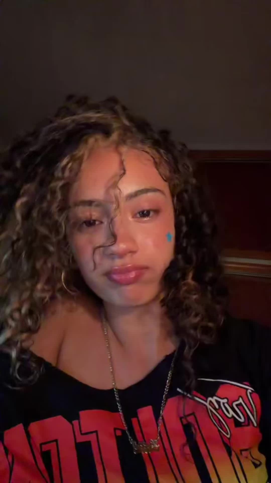 @bellabae