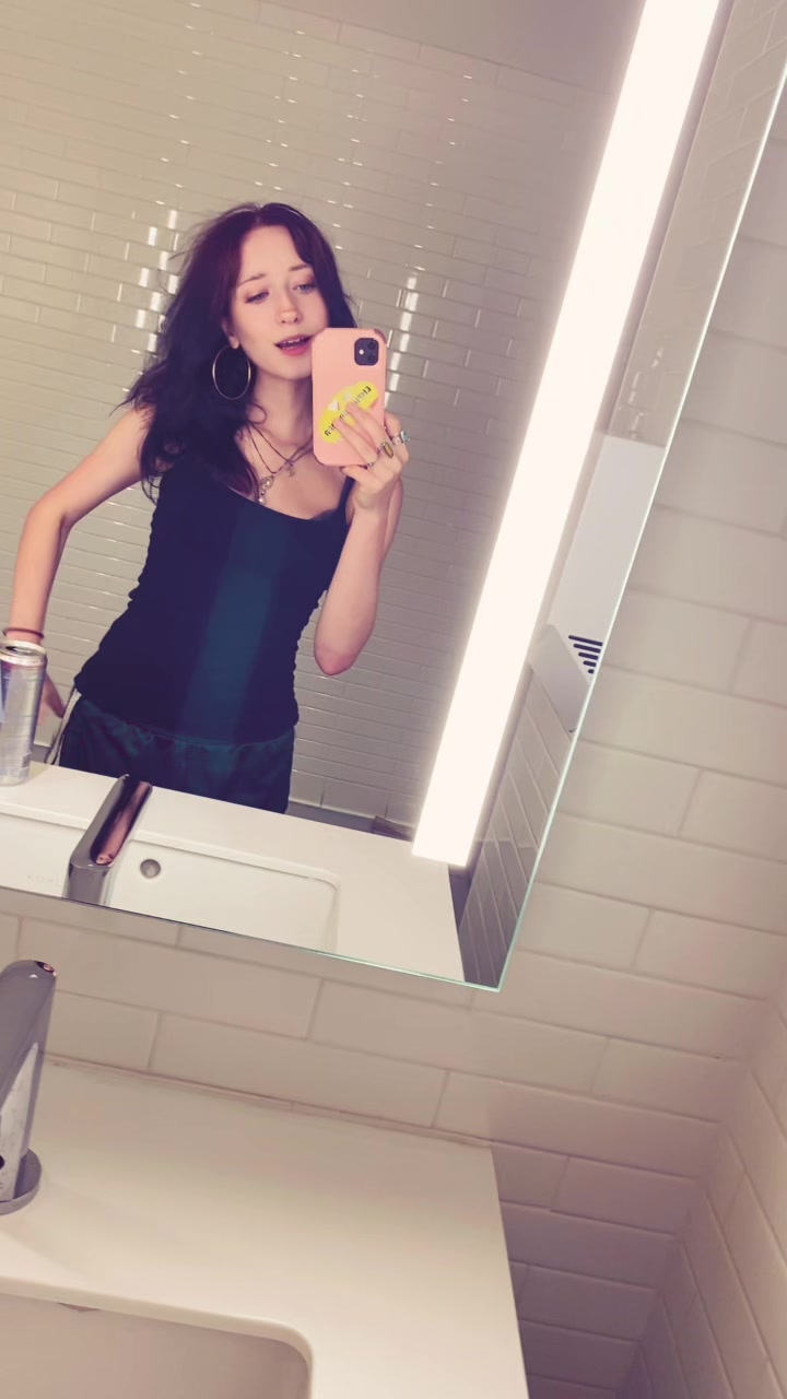 @🦇