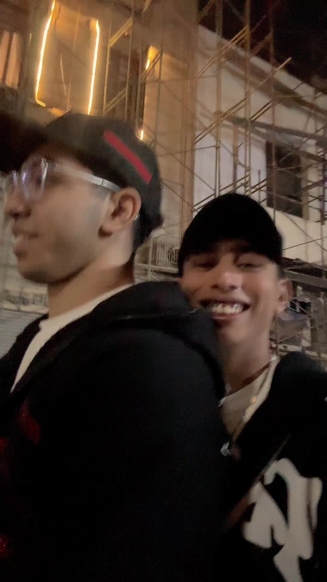 @ู
ูู๐บููุงููููุต ูุงุง๐คด๐ฝ.