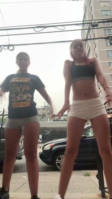 @Dee._queen_2.0