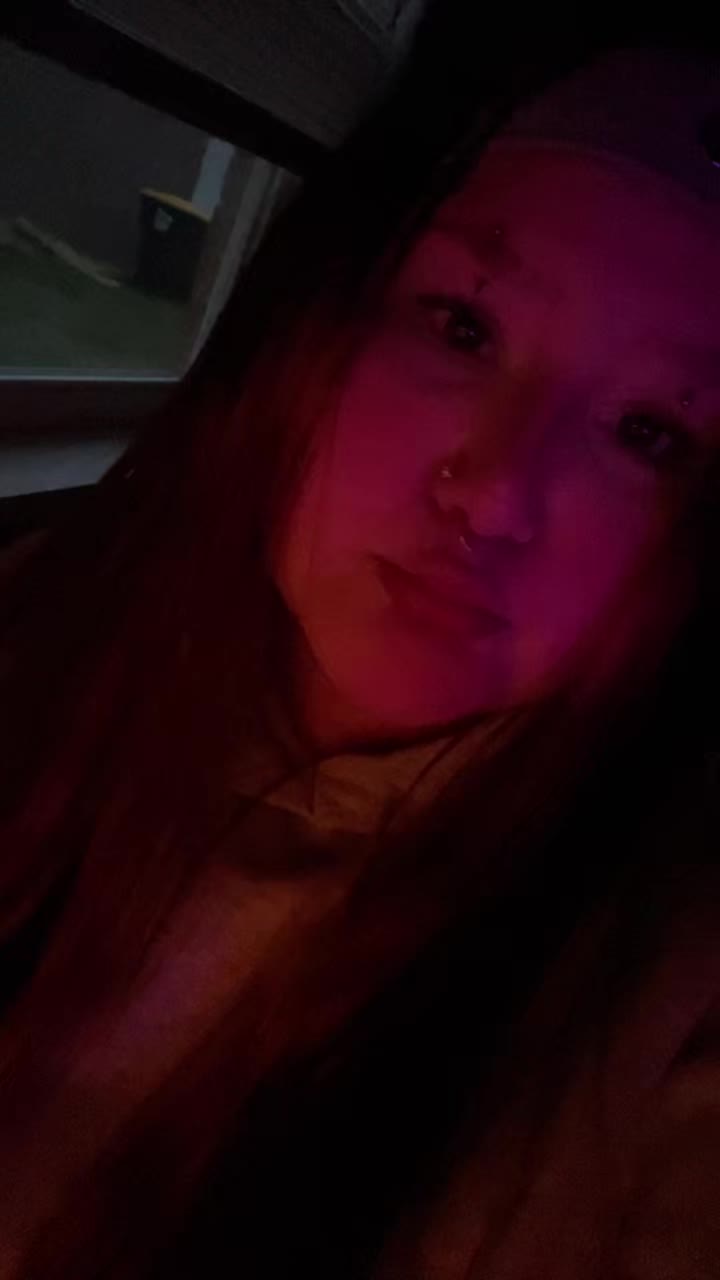 @yourlocalweird_madie01