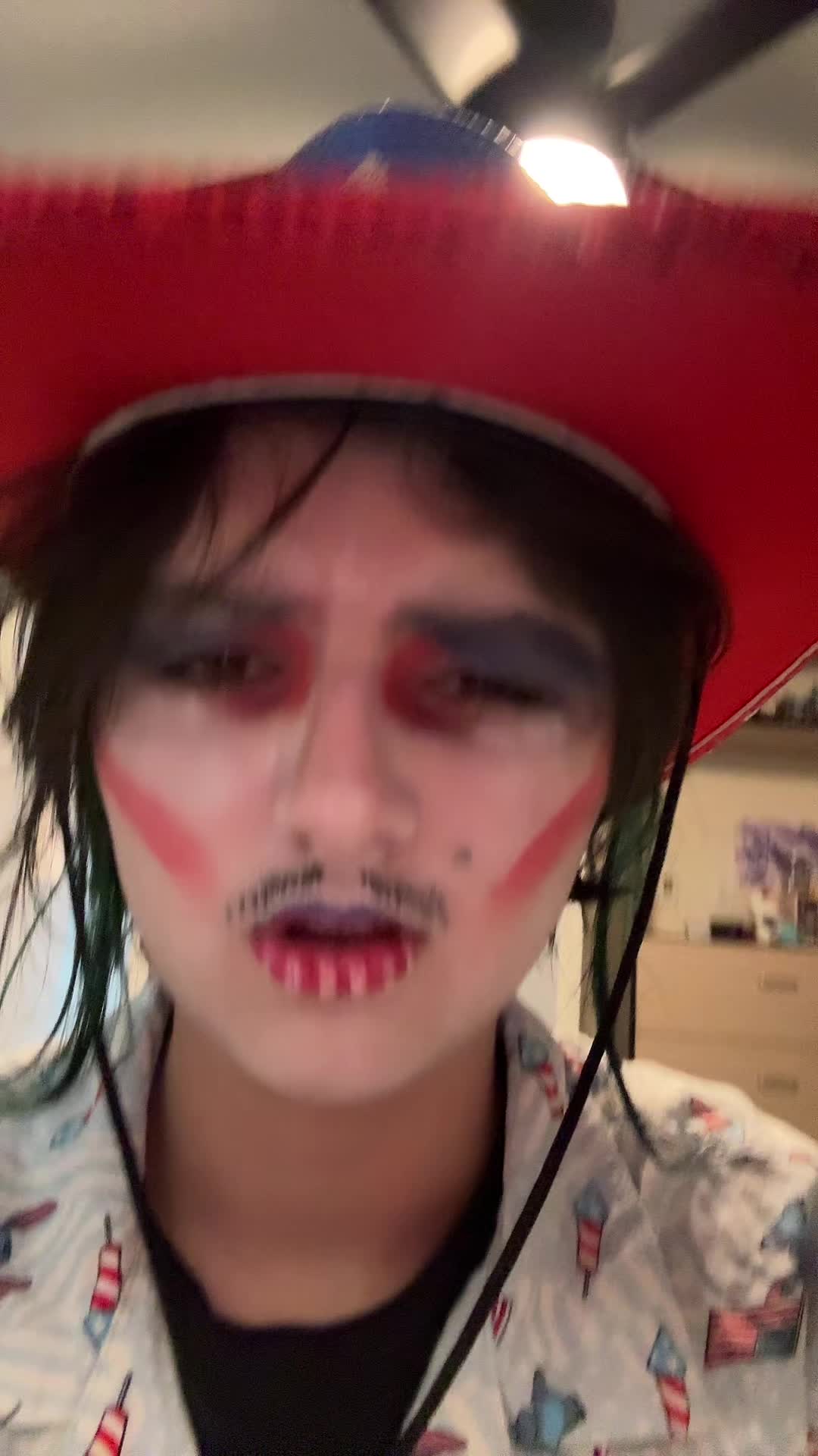 @DragKingMayhem