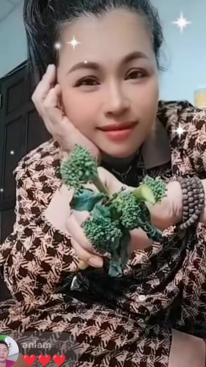 @武 秋 芳. Vũ Thu Phương