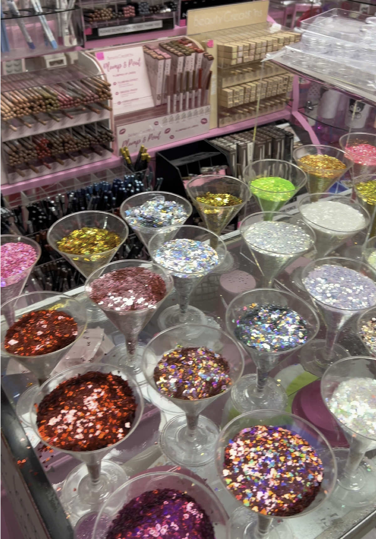 @Unique Glam Cosmetics