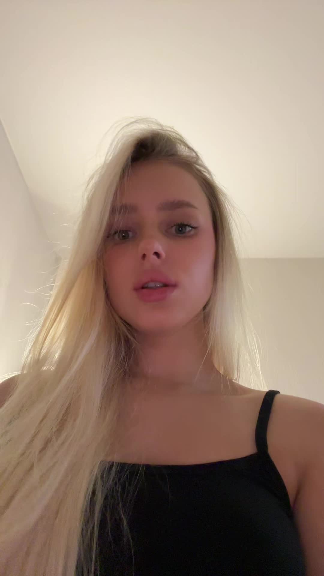 @ahhriri