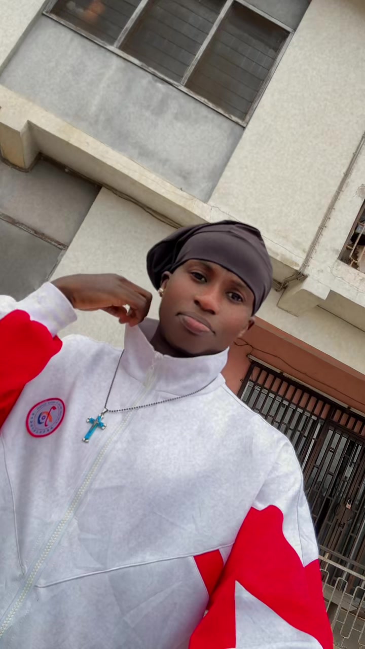 @fav_oluwaseun