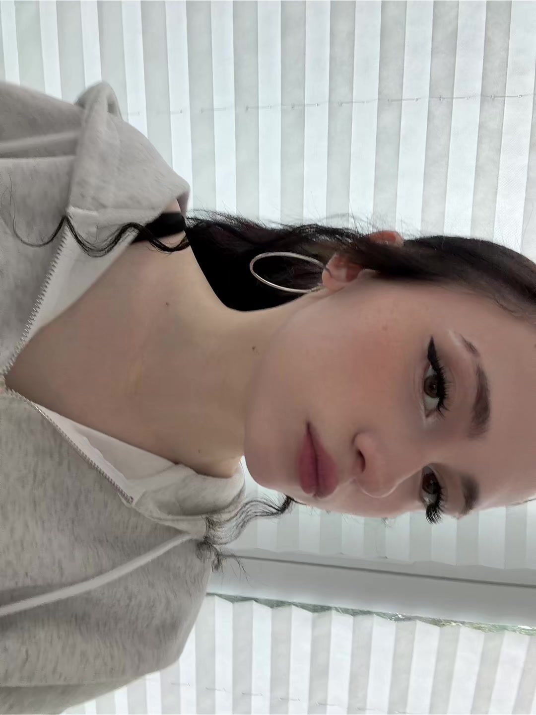 @...