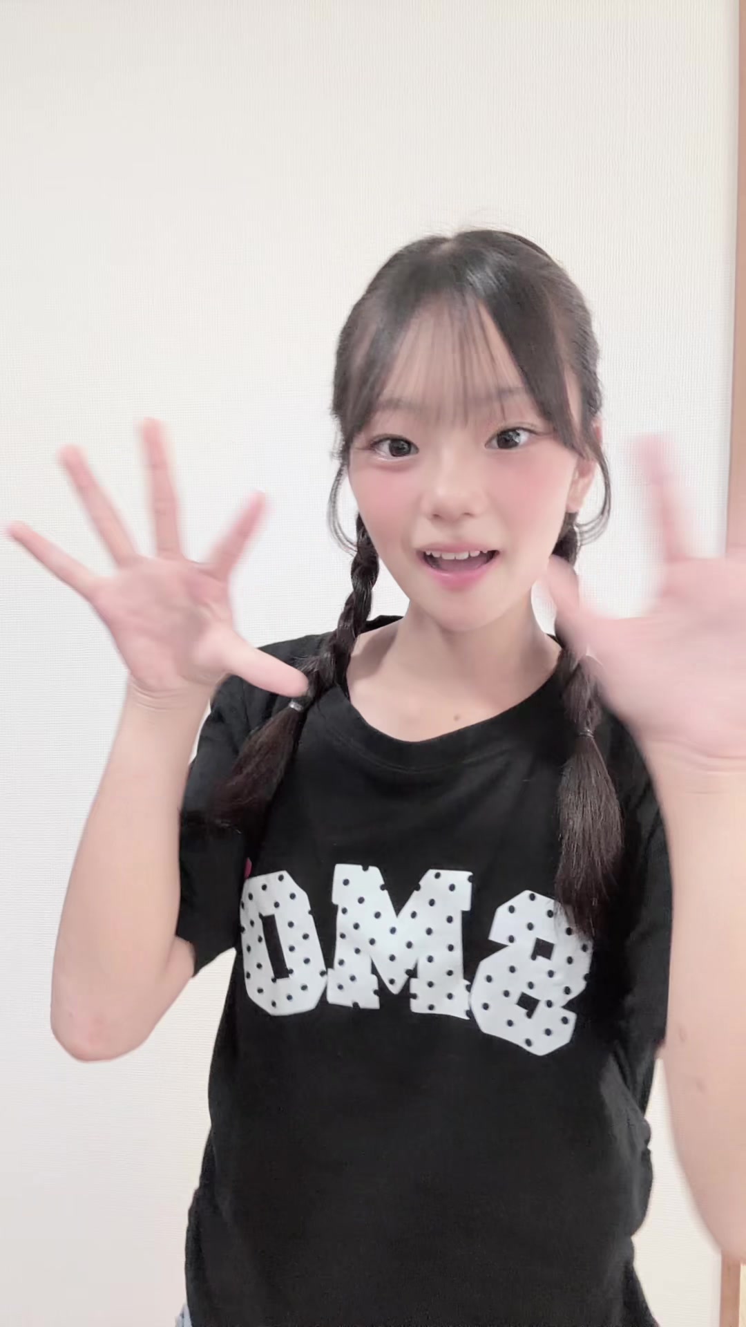 @くれな