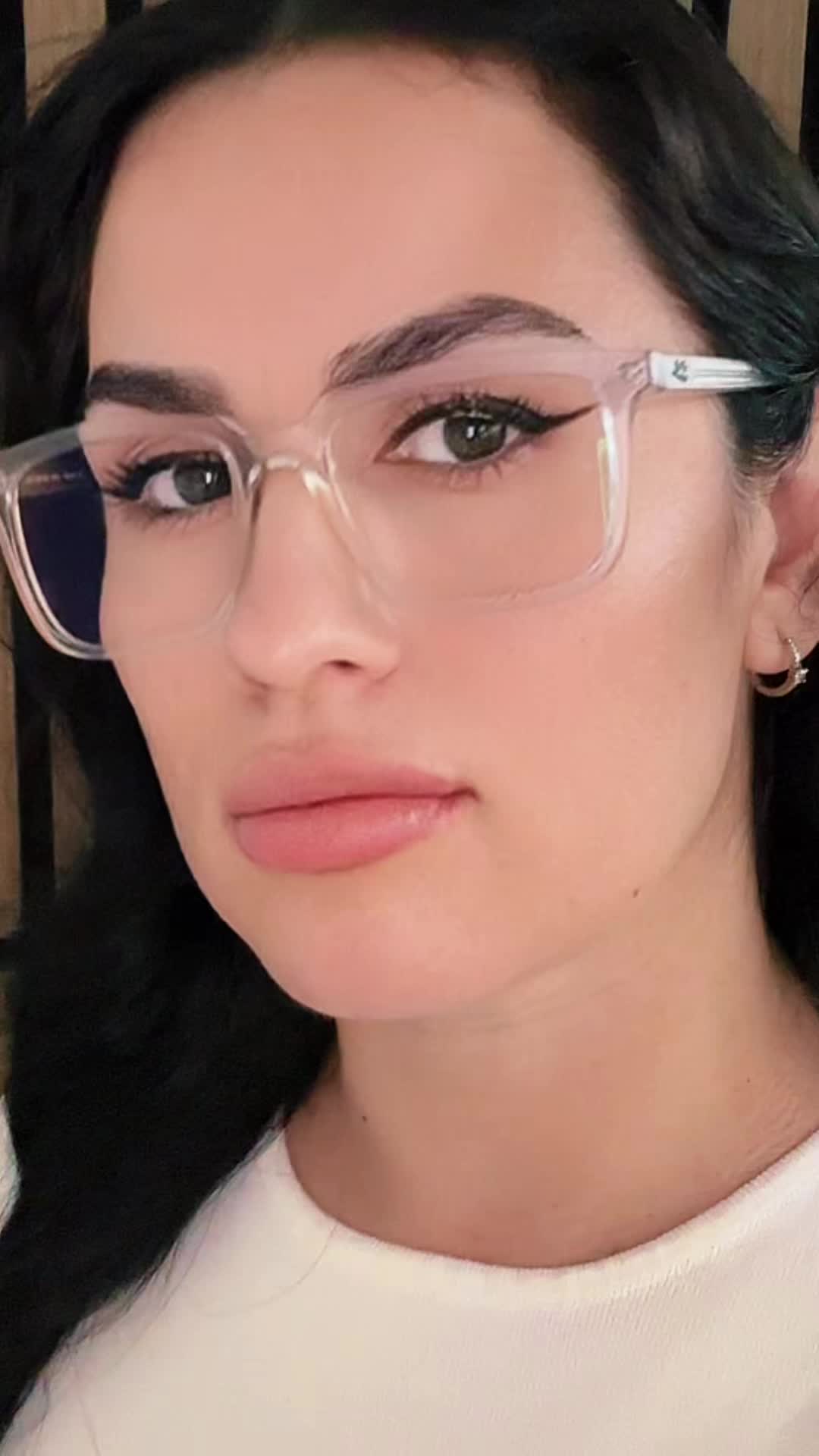 @Claudia 🖤