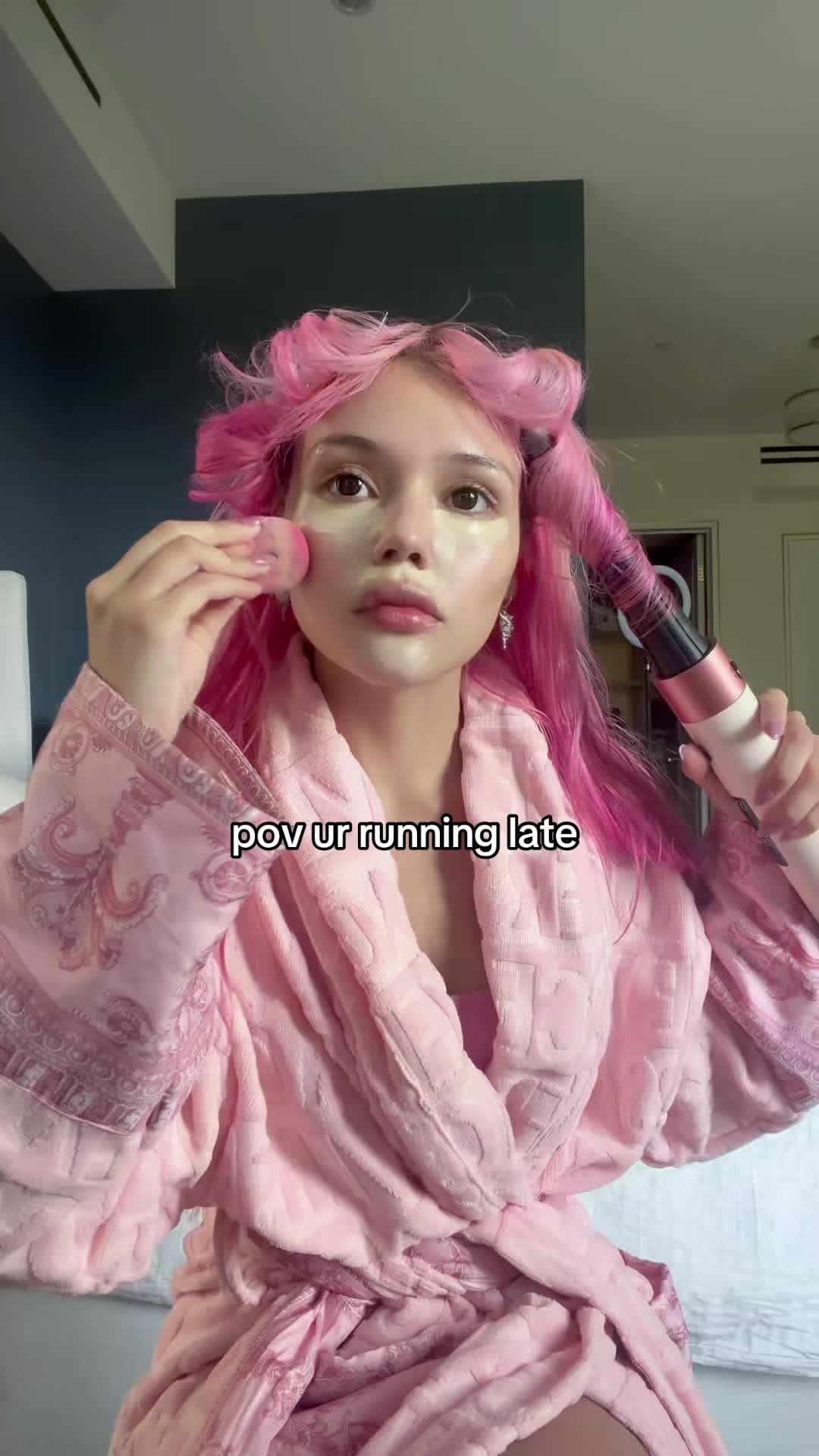 @isabella