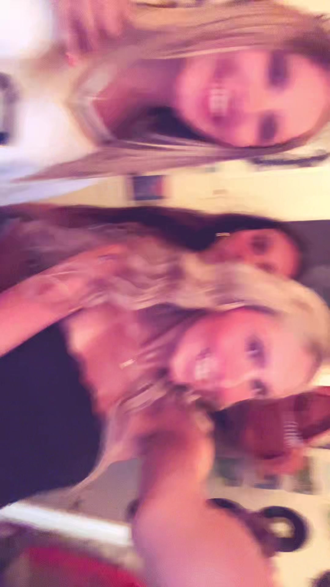 @caroline