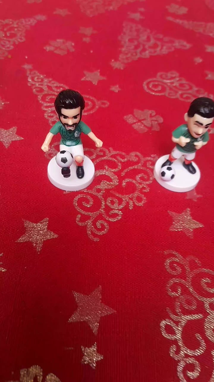 @tomás