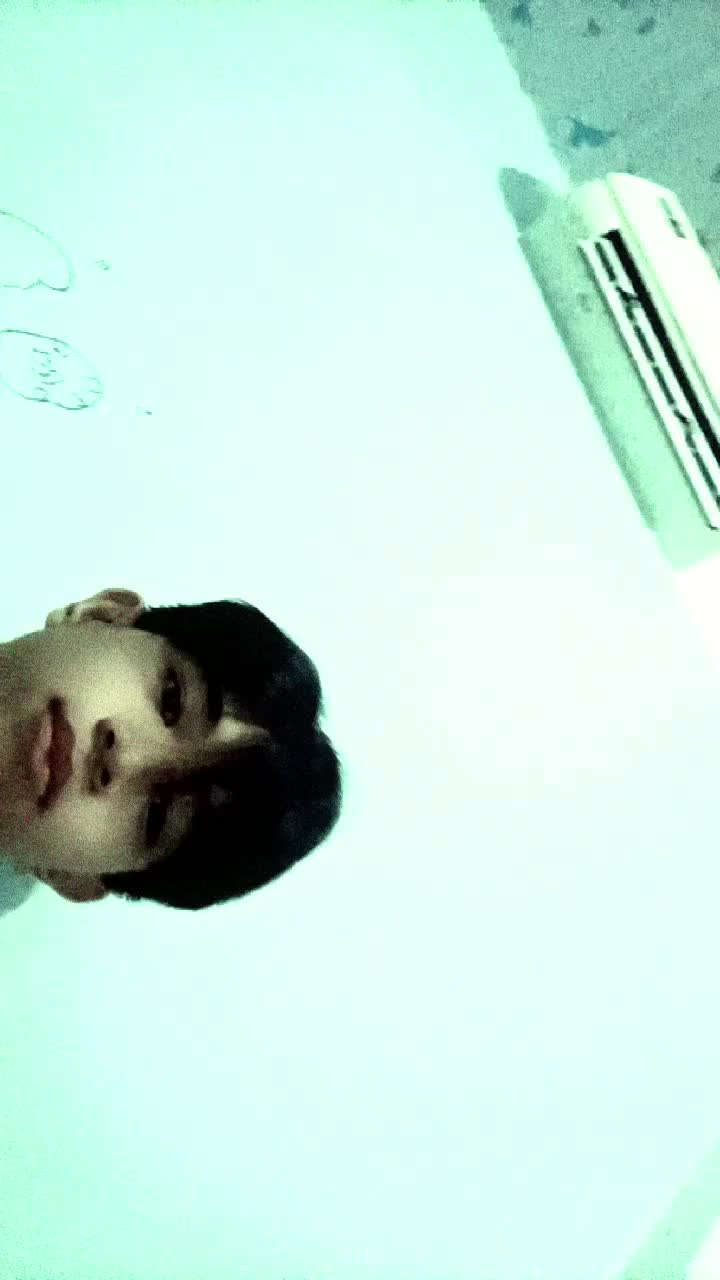 @lúc lanh lúc khờ
