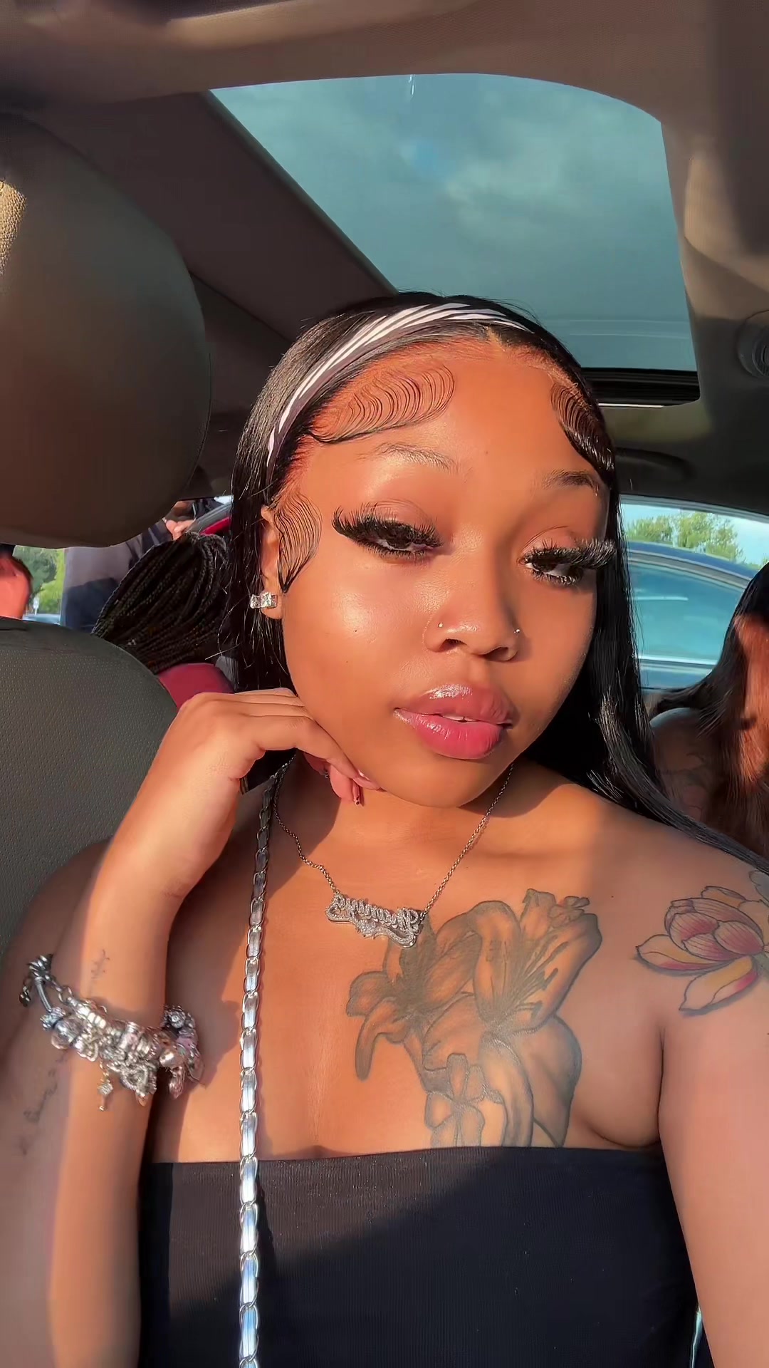 @shaniya janai