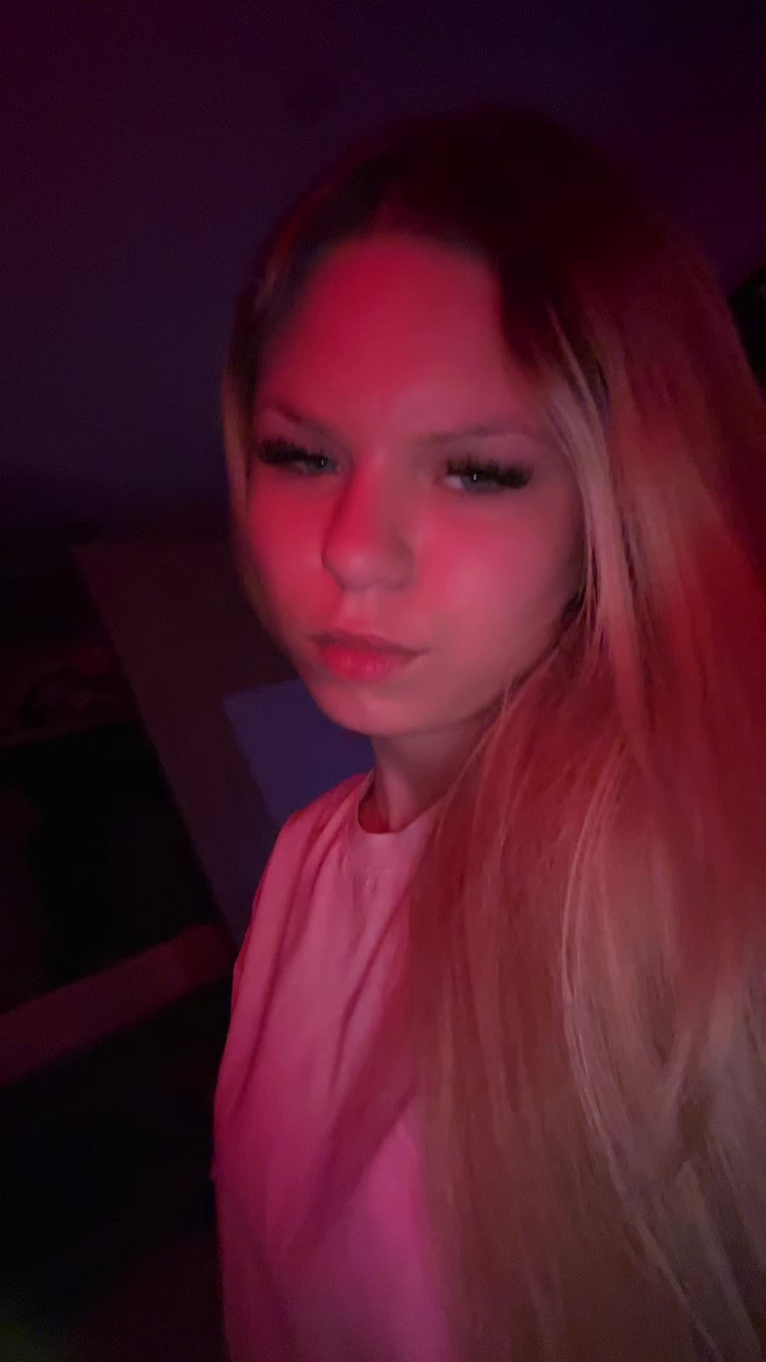 @_hey.girly_1575