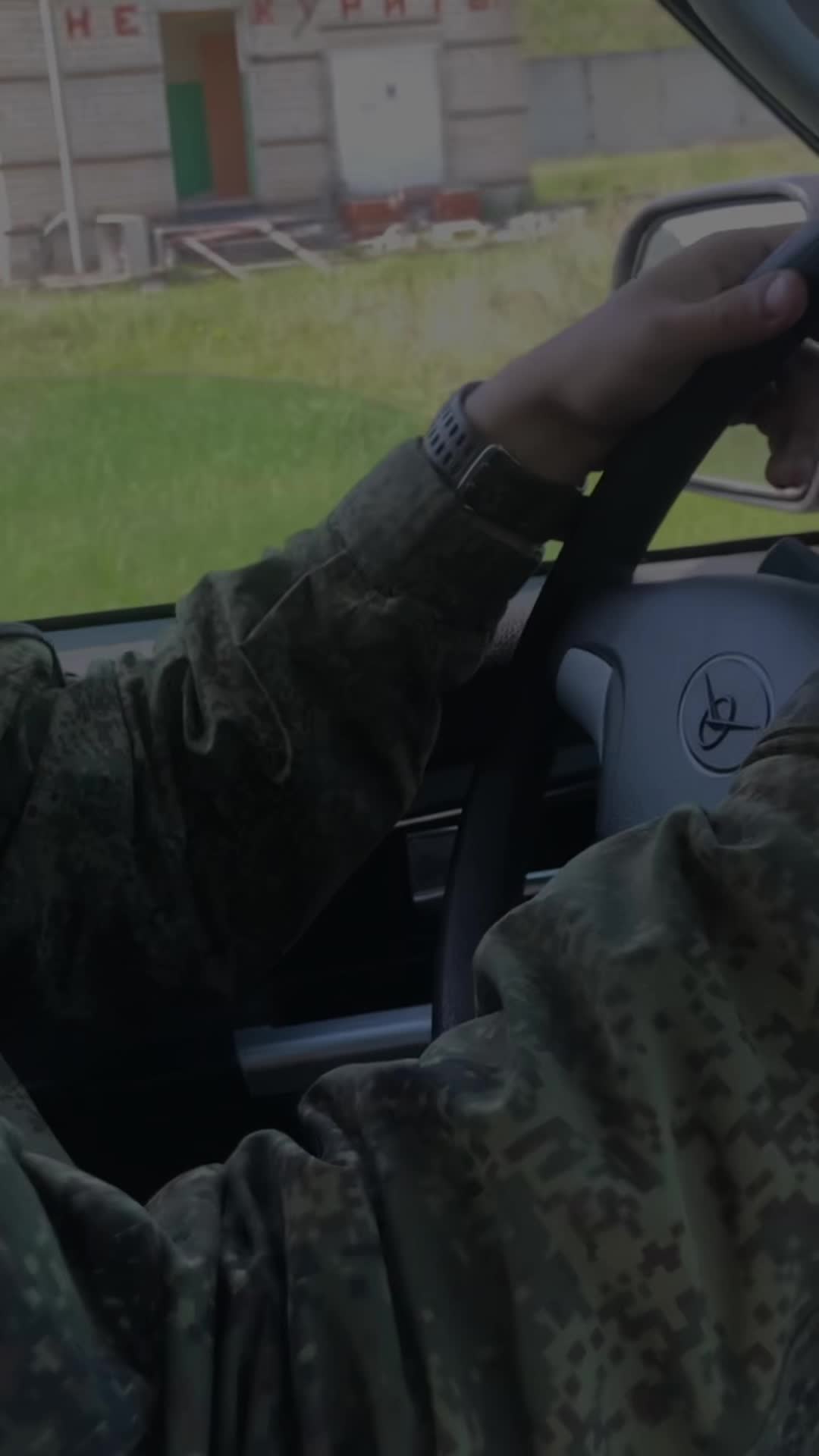 @Qwert