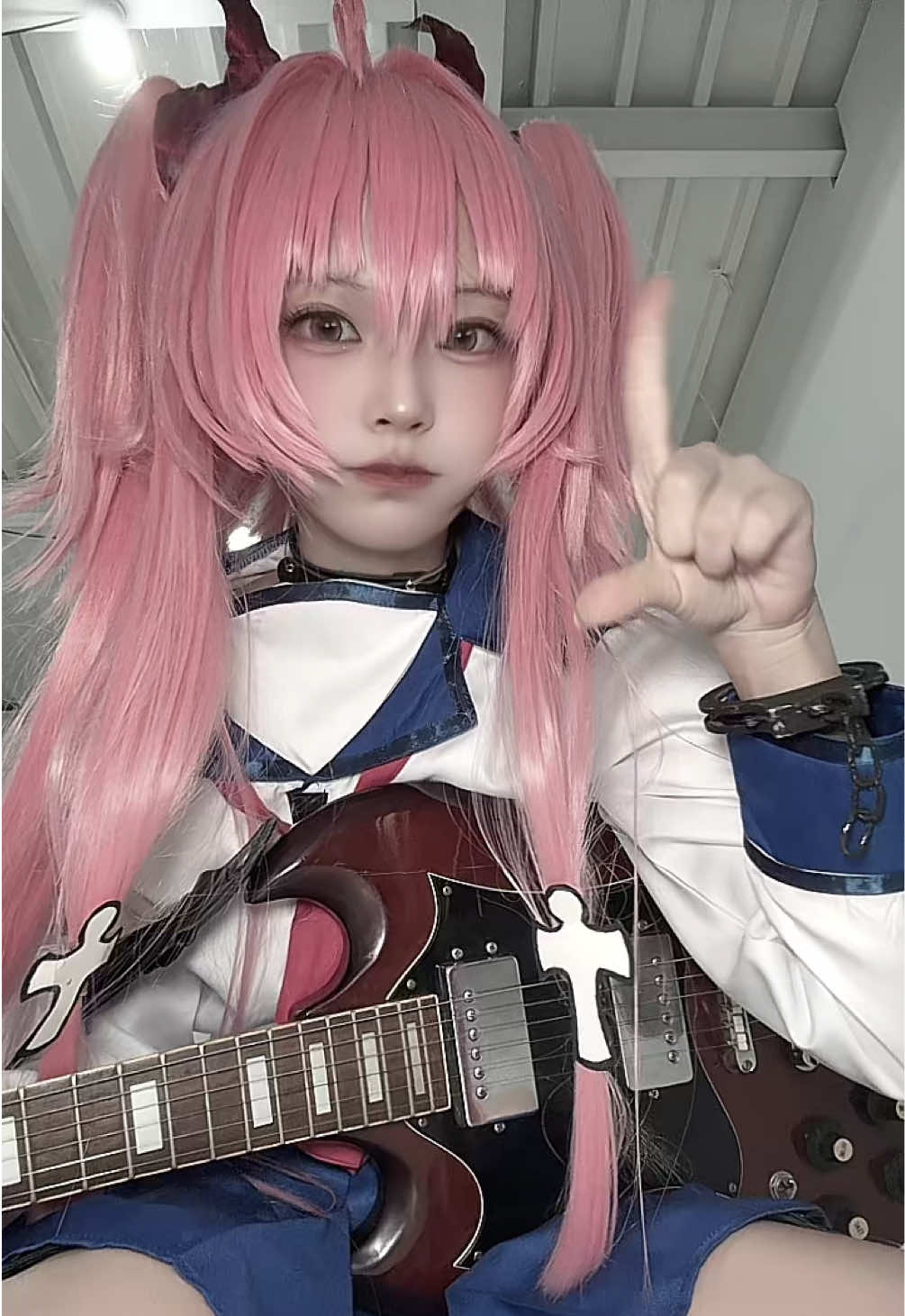 @おじぎ ねね