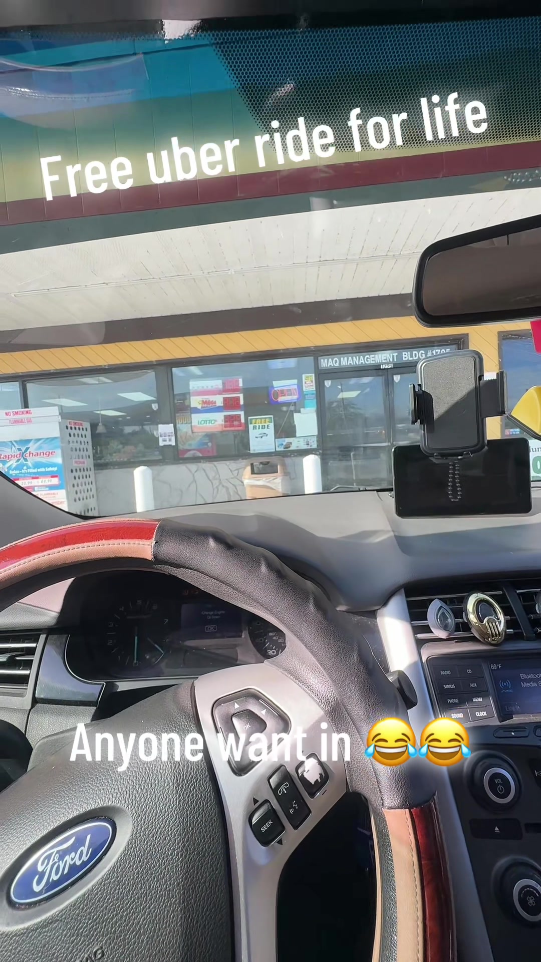 @IamEnvii_Starr