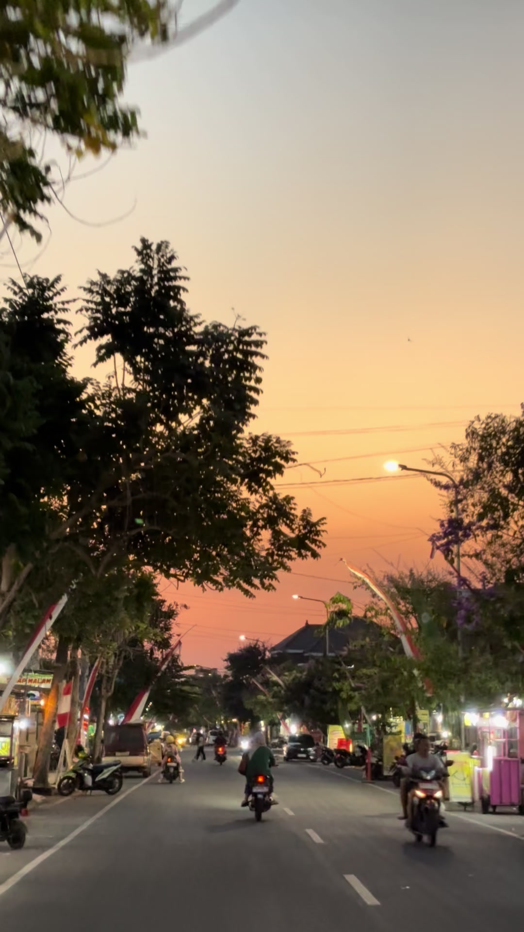 @Hiburan caruban