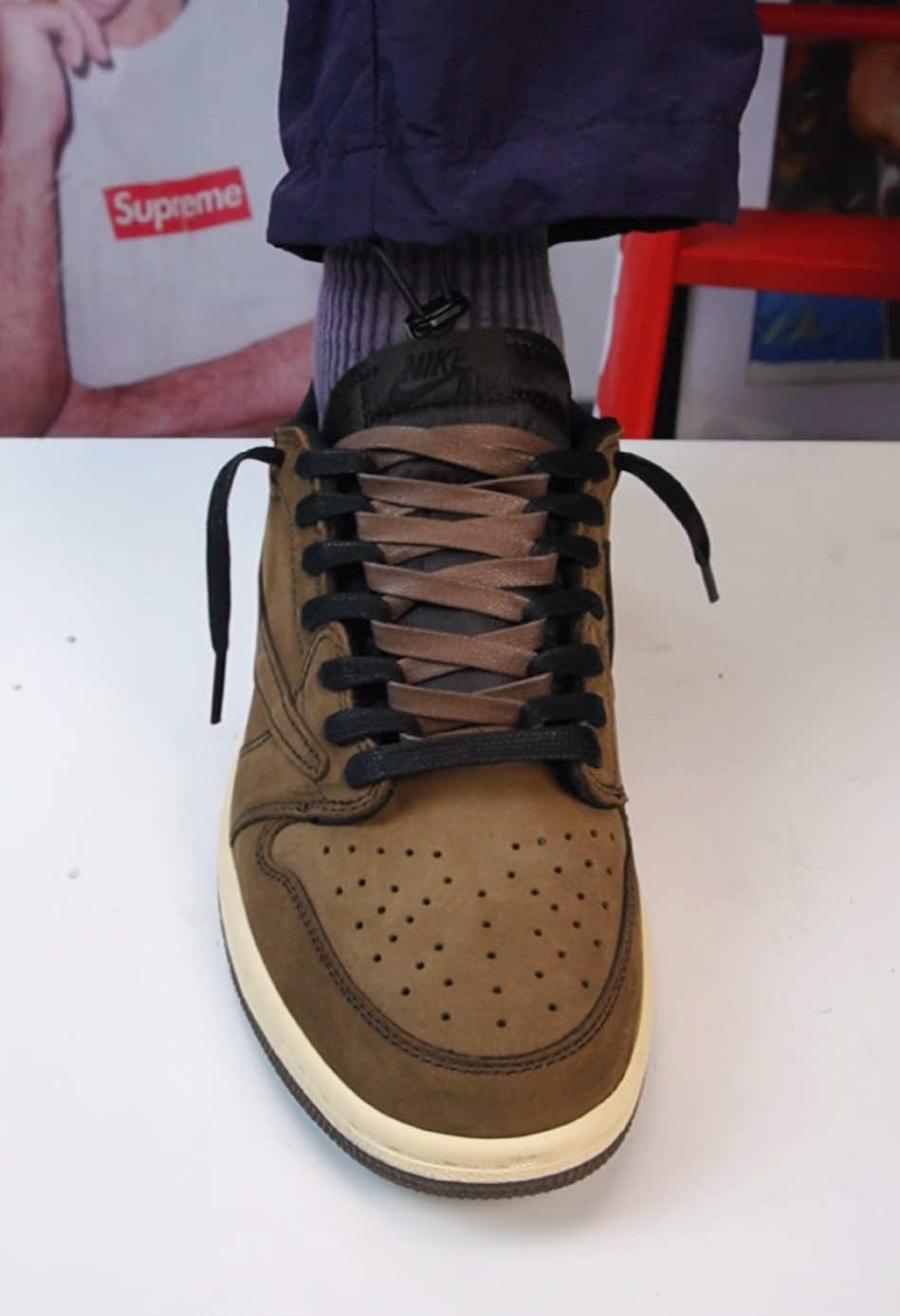 @Lacedsneaker