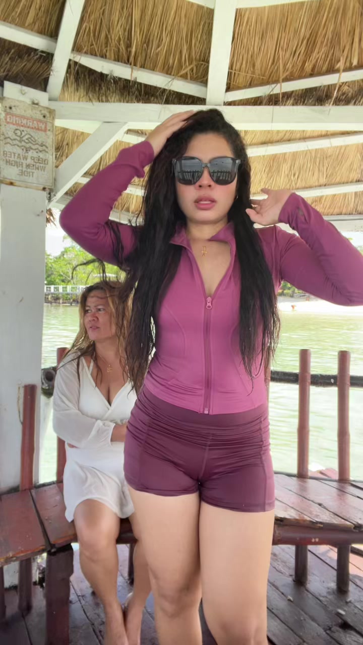 @JhanninePh