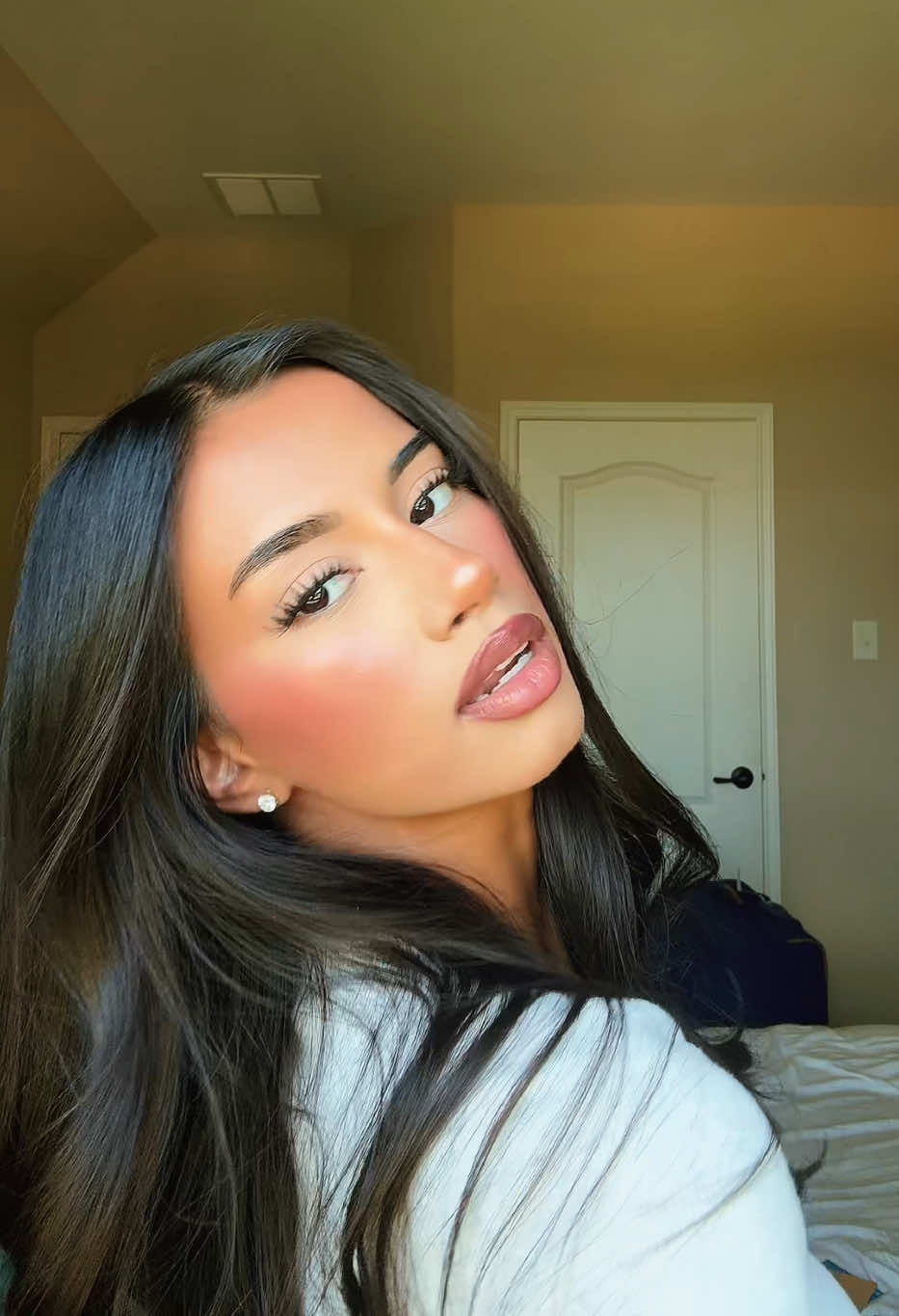 @noraisasillygal