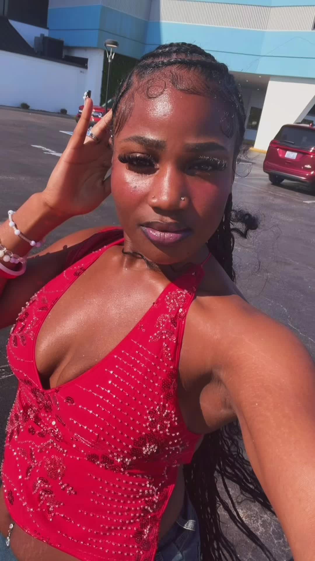 @🤗