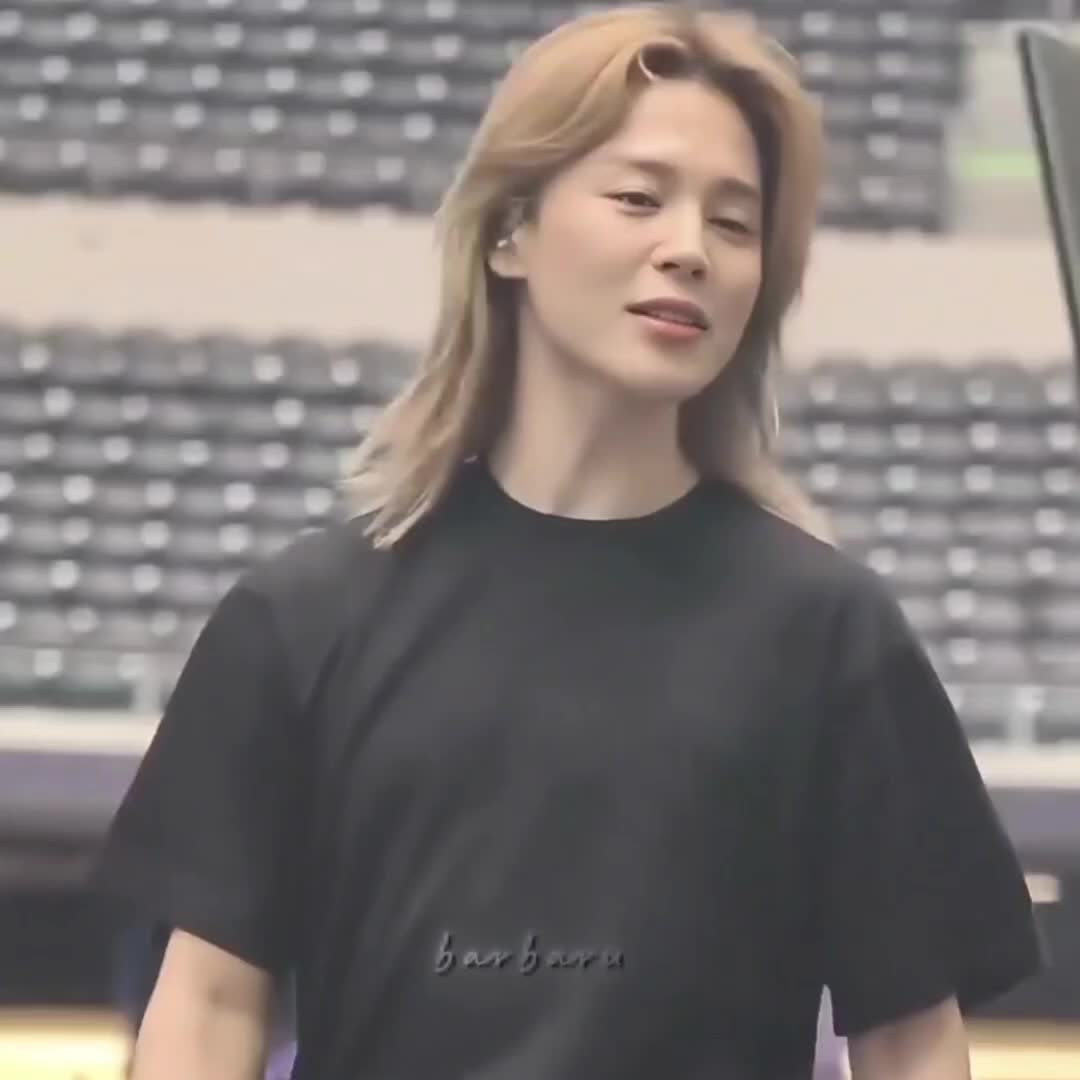 @𝓑𝓪𝓻𝓫𝓪𝓻𝓪 𝓜𝓻𝓾𝓴