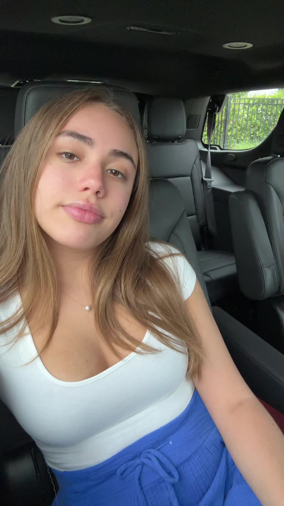 @daniela._xoxo19