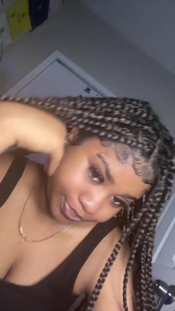 @dat_girl_mel2.o